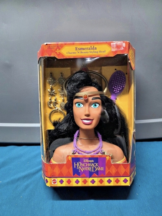 Disney Other - Disney Esmeralda Charms 'N Beauty Styling Head Styling Head Doll #66227